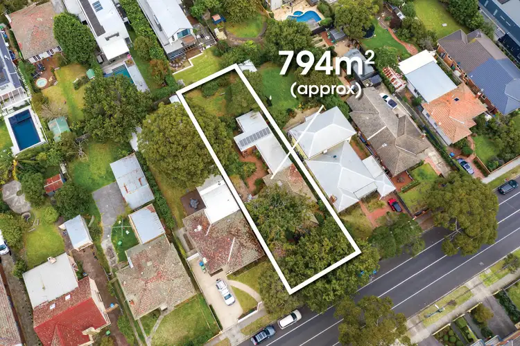 106 Ludstone Street, Hampton VIC 3188