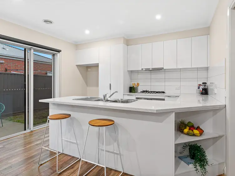 Third view of Homely house listing, 9/10 Wood Street, Soldiers Hill VIC 3350
