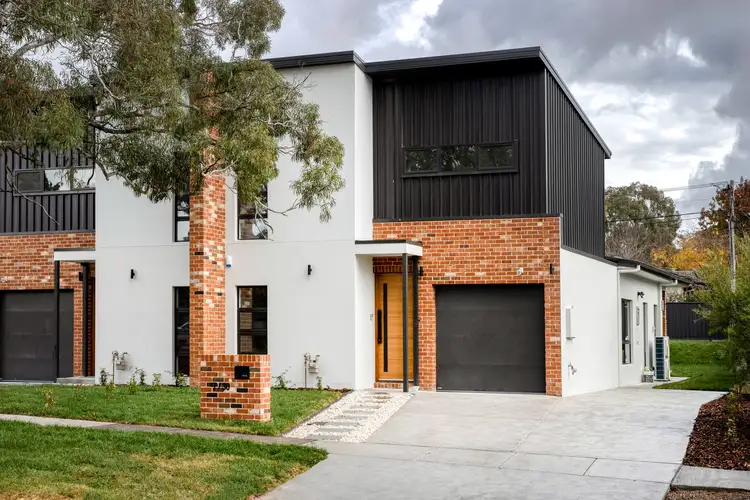 1/30 Hodgson Crescent, Pearce ACT 2607