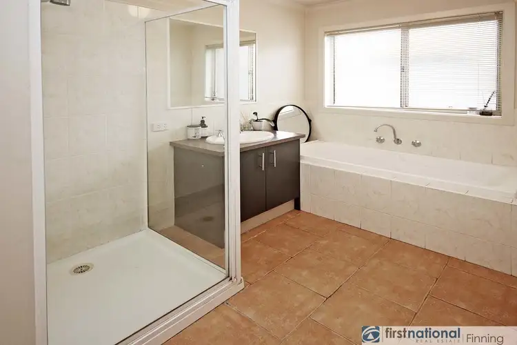 Seventh view of Homely house listing, 19 Janna Place, Berwick VIC 3806