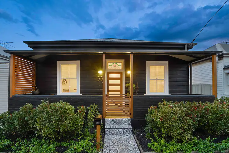 33 Lindsay Street, Hamilton NSW 2303