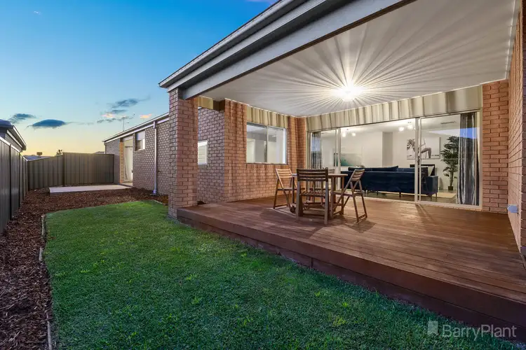 37 Windermere Boulevard, Pakenham VIC 3810
