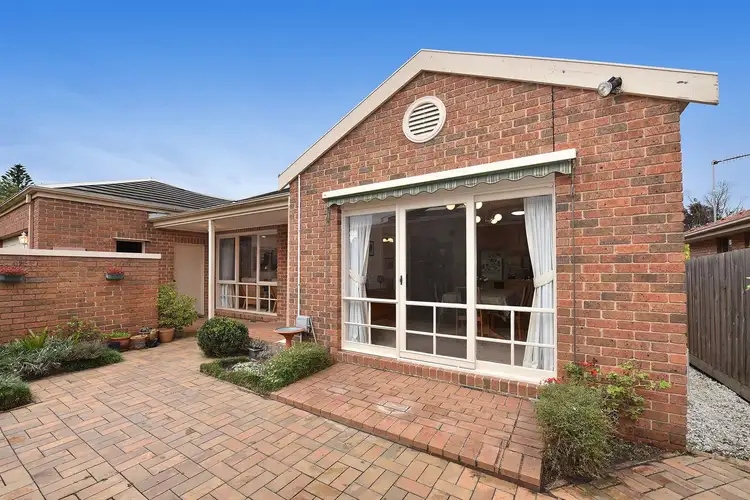Main view of Homely unit listing, 2/38 Irving Street, Mount Waverley VIC 3149