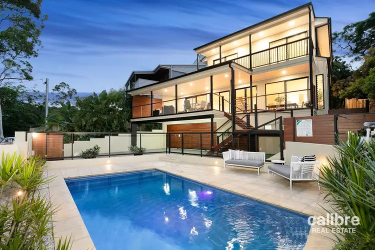 9 Vista Street, Bardon QLD 4065