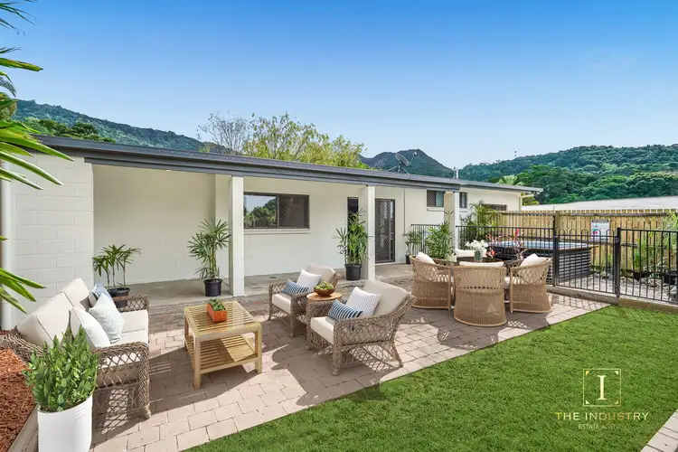 12 Grampian Close, Smithfield QLD 4878