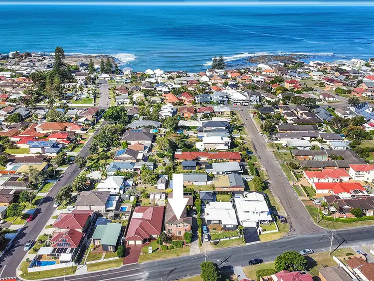Second view of Homely townhouse listing, 1/14 Eloora Road, Long Jetty NSW 2261