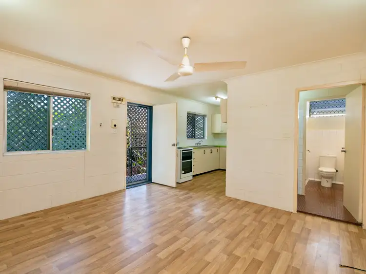 8/5 Thomas Street, Cairns North QLD 4870