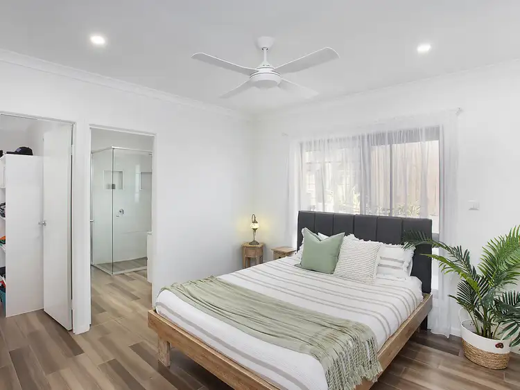 Fifth view of Homely retirement listing, 17 Barrington Court, Pacific Heights QLD 4703
