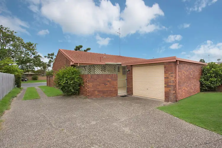 2/117 Sunshine Boulevard, Mermaid Waters QLD 4218