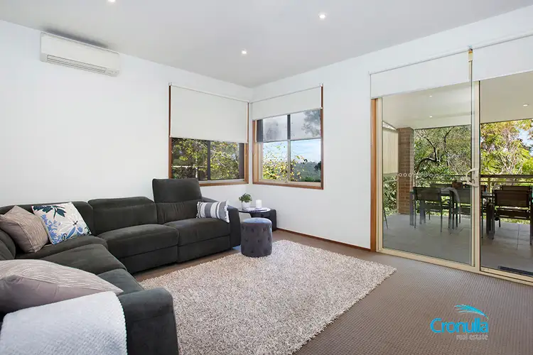 Fifth view of Homely house listing, 10 Kelton Place, Engadine NSW 2233