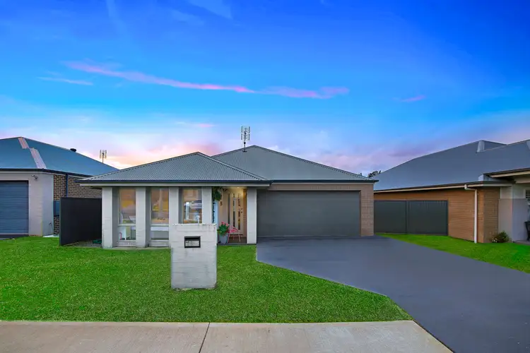 10 Fairmont Boulevarde, Hamlyn Terrace NSW 2259