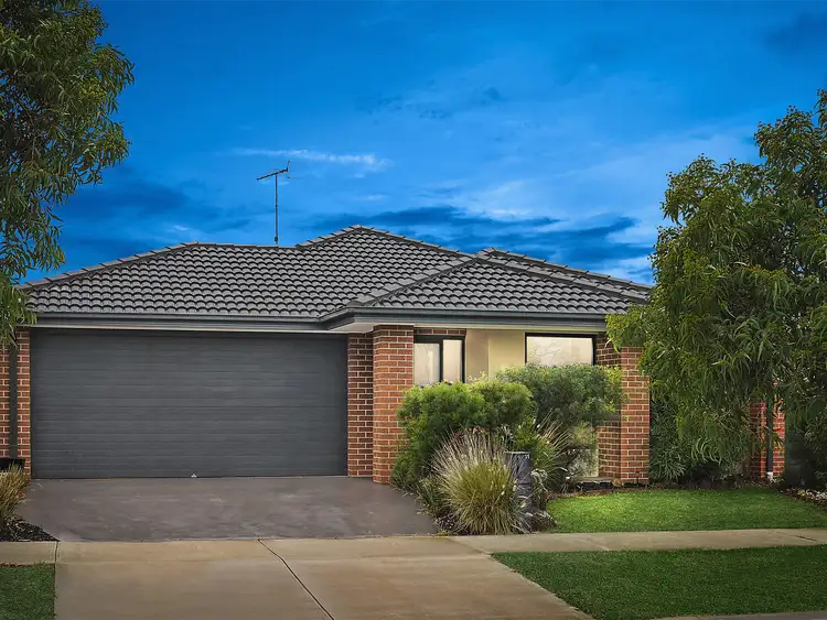 11 Eaglehawk Avenue, Armstrong Creek VIC 3217