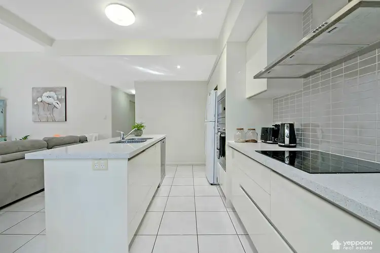 2/20 Melbourne Street, Yeppoon QLD 4703
