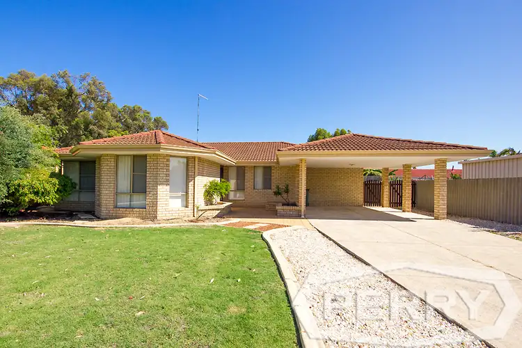 7 Leyburn Drive, Halls Head WA 6210