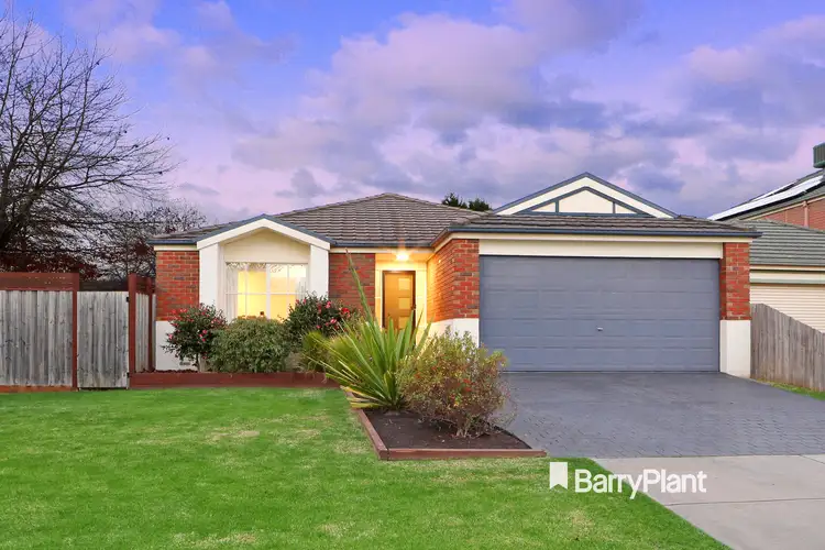 4 Hampden Court, Rowville VIC 3178