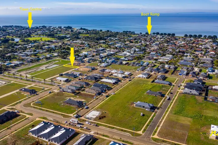 25 Swain Walk, St Leonards VIC 3223