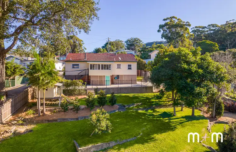 8 Balmer Crescent, Woonona NSW 2517
