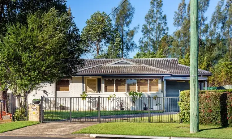15 Bel Hilton Court, West Gosford NSW 2250