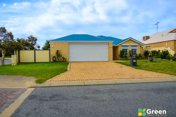1 Brouwer Trail, Dudley Park WA 6210