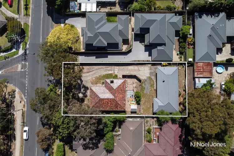 1 & 2/23 Deep Creek Road, Mitcham VIC 3132