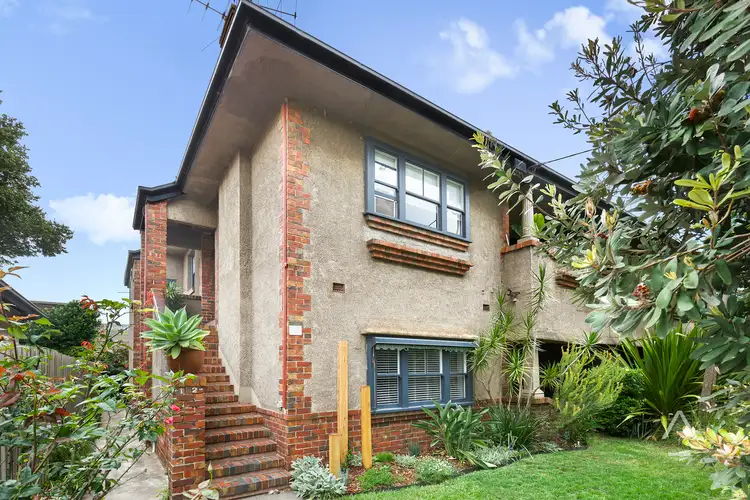 1/15 Wimbledon Avenue, Elwood VIC 3184