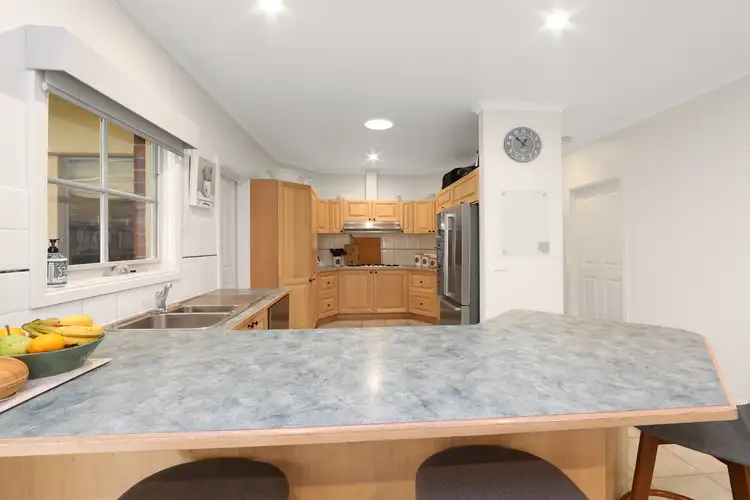 Fifth view of Homely house listing, 8 Mitchell Place, Rowville VIC 3178