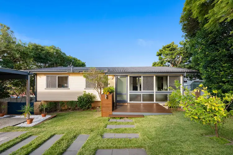 79 Mingera Street, Mansfield QLD 4122
