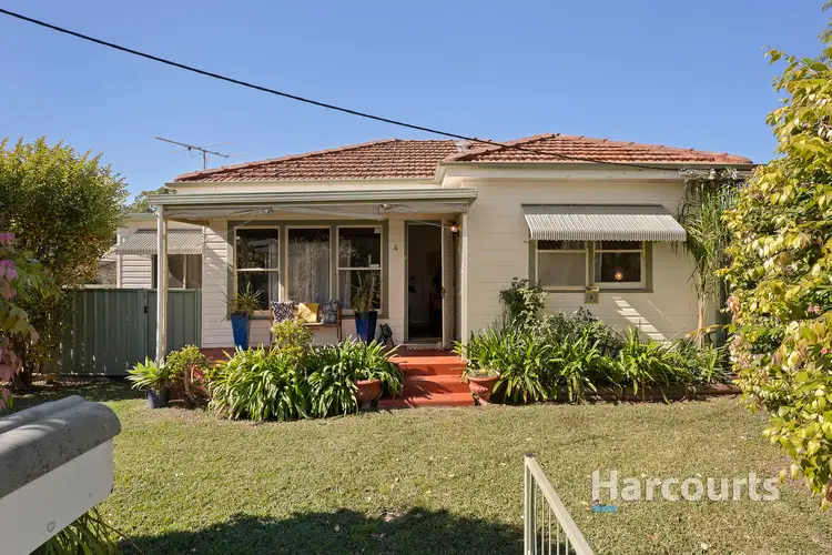 4 Fourth Street, Cardiff South NSW 2285