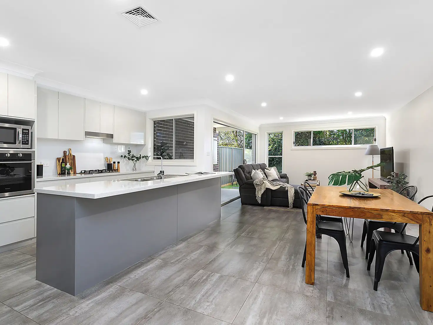 Main view of Homely townhouse listing, 5/19 Mount Brown Road, Dapto NSW 2530