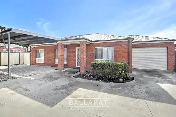 Main view of Homely unit listing, 2/16 East Field Street, Maryborough VIC 3465