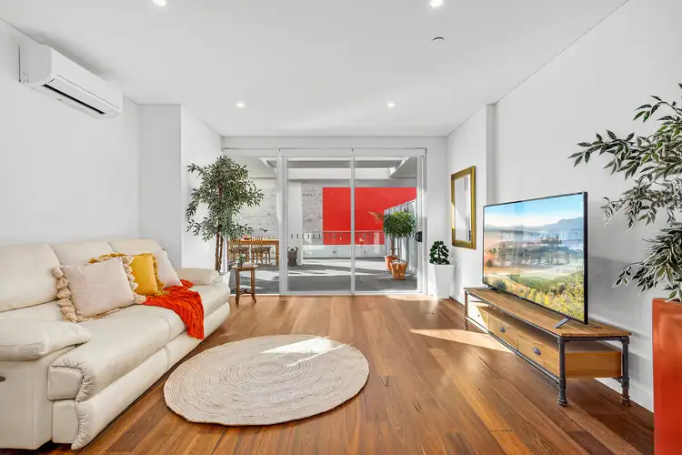 Second view of Homely apartment listing, 304/10 Regent Street, Wollongong NSW 2500