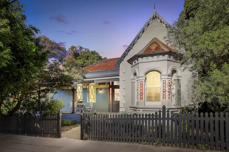 9 Lorne Street