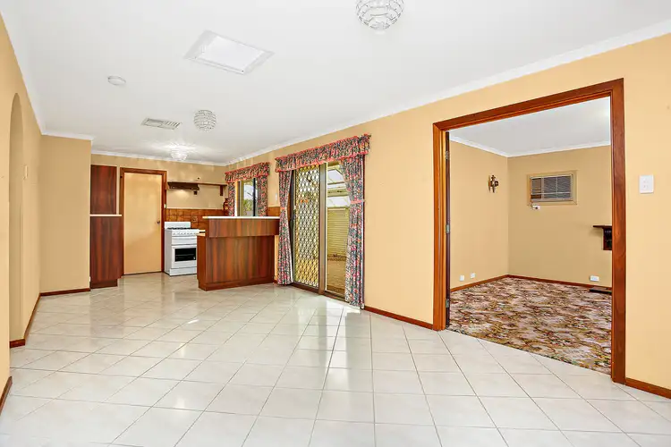 Second view of Homely house listing, 11 Lauriana Court, North Haven SA 5018