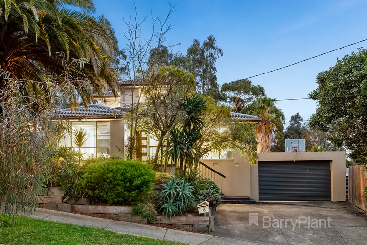 75 Pinehills Drive, Greensborough VIC 3088