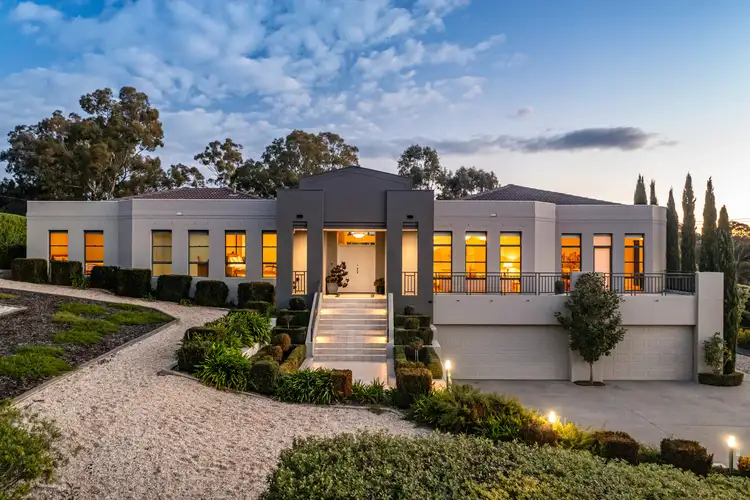 19 Taylor Place, Greenleigh NSW 2620