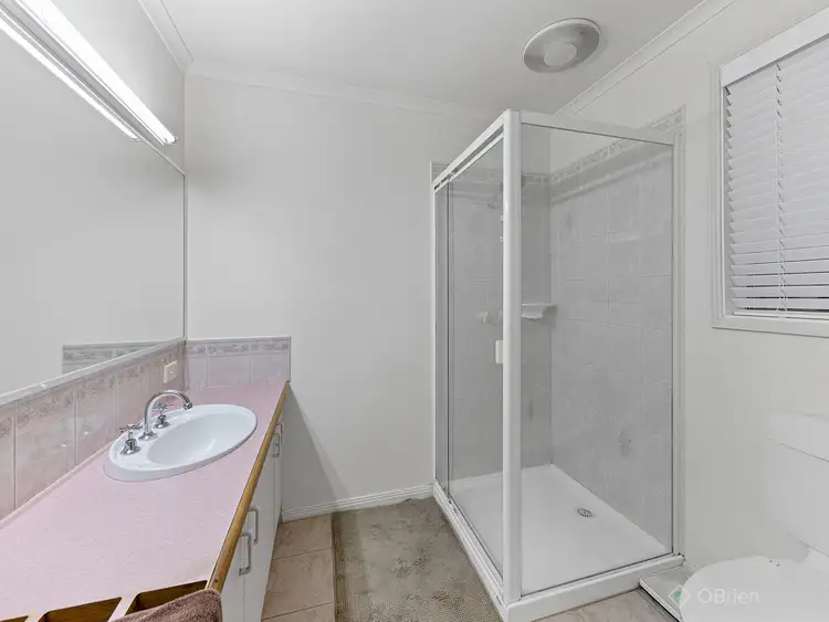 Sixth view of Homely house listing, 5 Peach Blossom Court, Narre Warren South VIC 3805