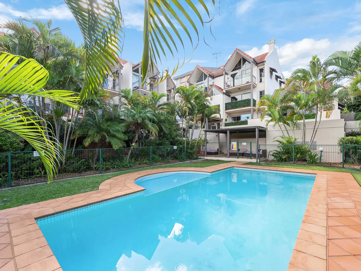 Main view of Homely unit listing, 2/38 Riverview Terrace, Hamilton QLD 4007