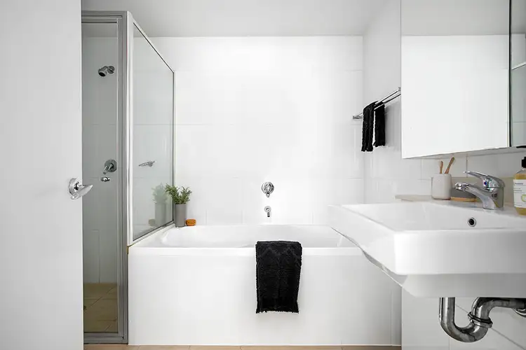 Sixth view of Homely apartment listing, 405/6 Lachlan Street, Waterloo NSW 2017