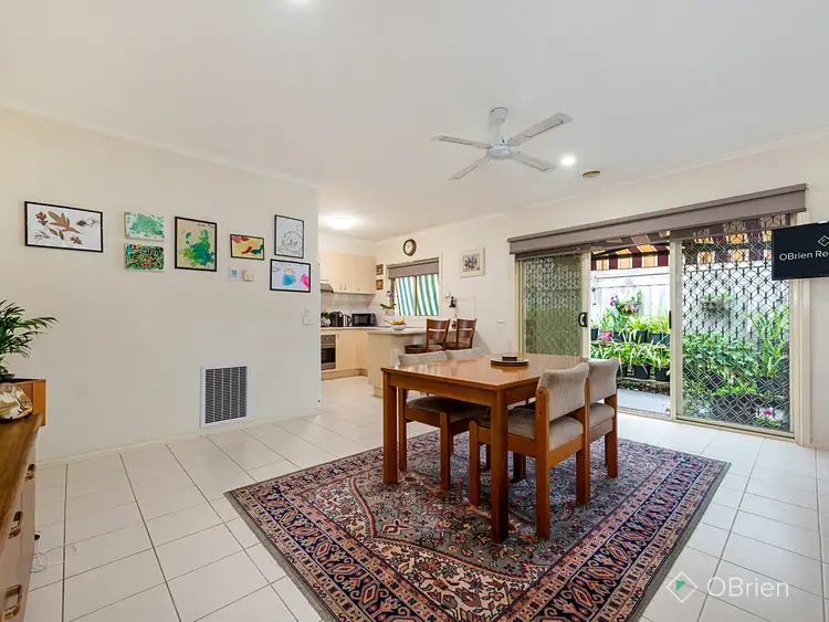 Fourth view of Homely house listing, 6 Parry Court, Carrum Downs VIC 3201