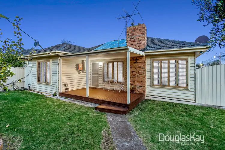 15 Arnold Street, Sunshine West VIC 3020