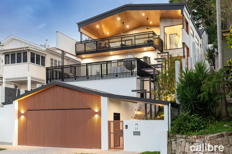 21 Gordon Road, Bardon QLD 4065