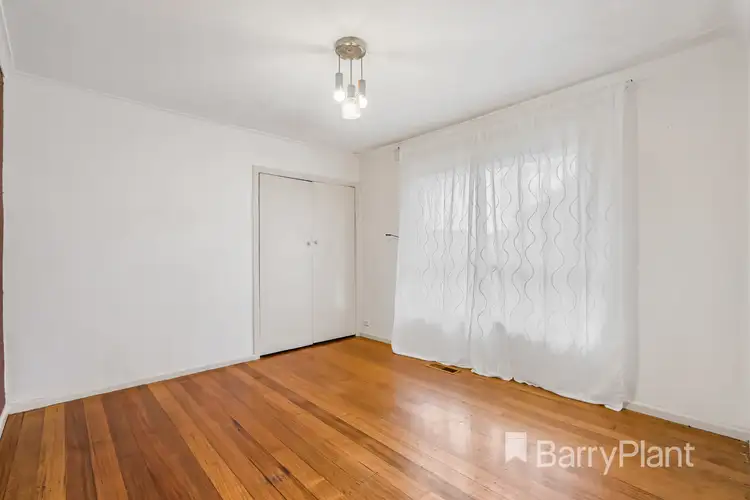 Sixth view of Homely house listing, 4 Chestnut Drive, St Albans VIC 3021