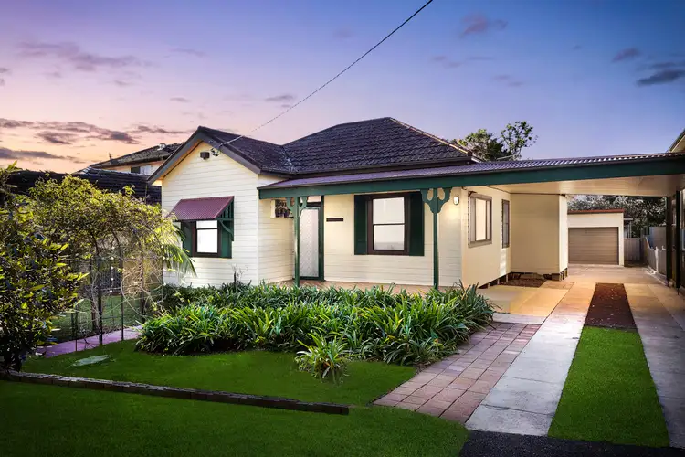 7 Freeman Road, Heathcote NSW 2233