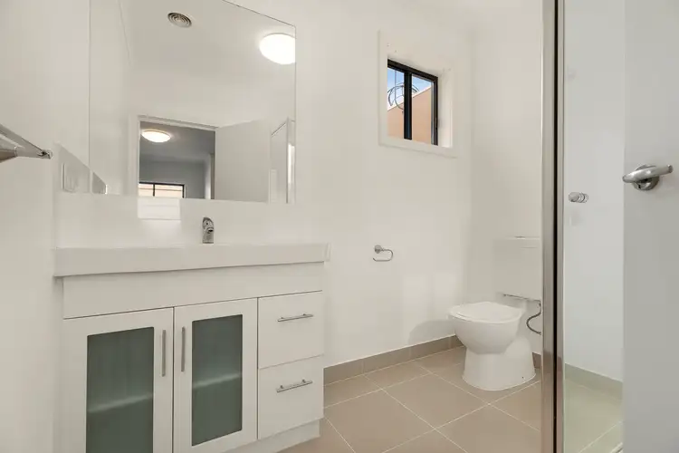 Fifth view of Homely apartment listing, 32/3 Wardens Walk, Coburg VIC 3058