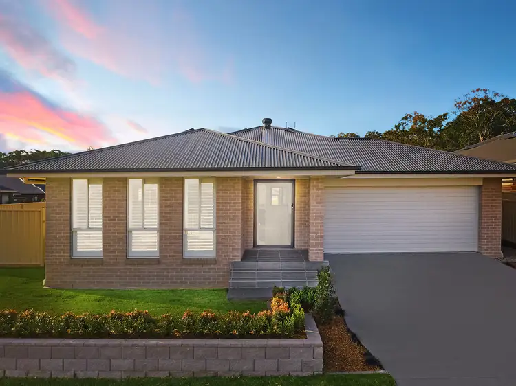 2 Sulky Way, Wadalba NSW 2259