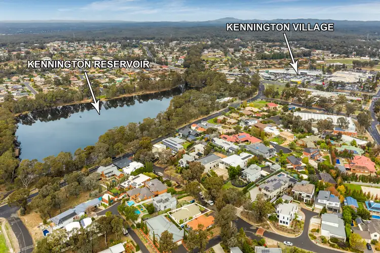 9 Lakewood Drive, Kennington VIC 3550