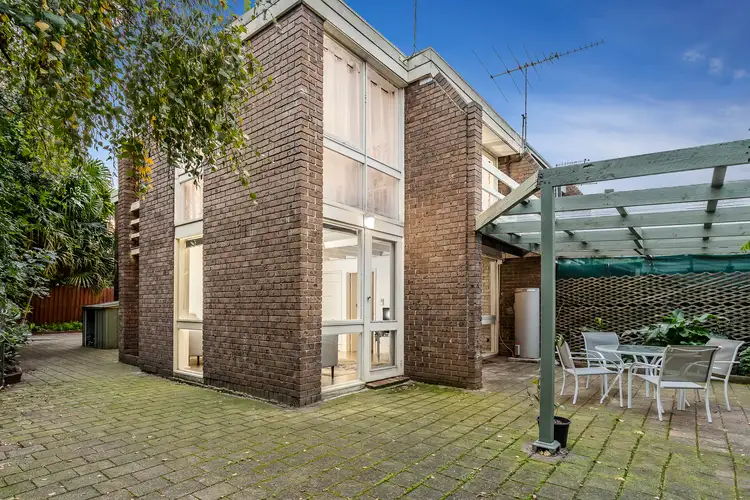 8/18 Belvedere Close, Maribyrnong VIC 3032
