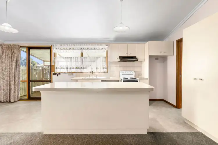 Fourth view of Homely house listing, 2 Lucy Court, St Albans Park VIC 3219