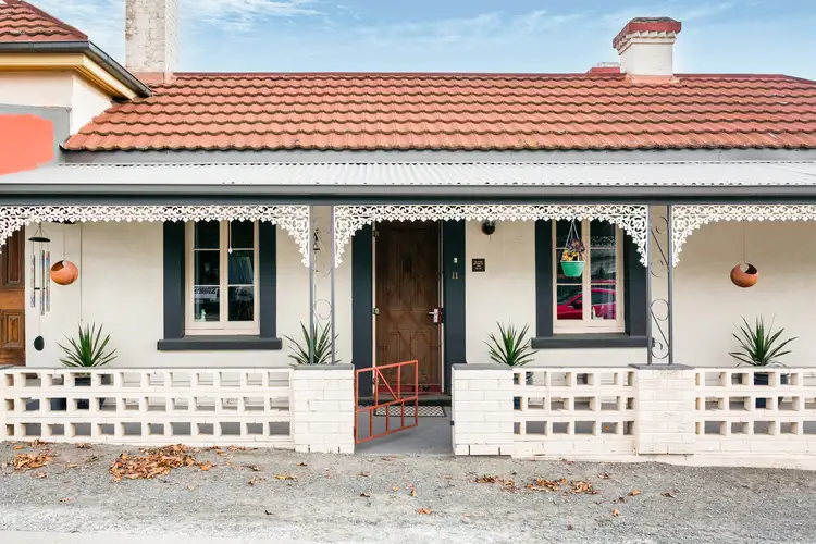 11 Elizabeth Street, Oakbank SA 5243