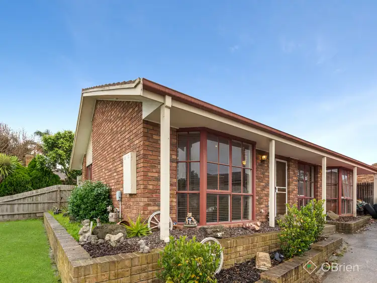 20 Phelan Drive, Cranbourne North VIC 3977